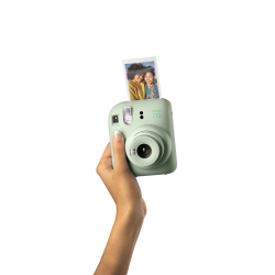 Instax Mini 12 – Cámara Instantánea con Modo Selfie y Exposición Automática