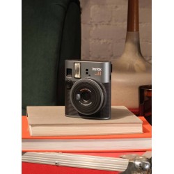Instax Mini 41 – Cámara instantánea retro con modo selfie - Fujifilm
